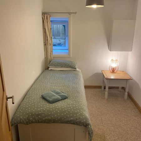 Spacious 2 Bedroom Apartment Near Seafront Hikkaduwa Dış mekan fotoğraf