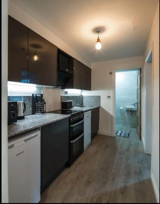 Spacious 2 Bedroom Apartment Near Seafront Hikkaduwa Dış mekan fotoğraf